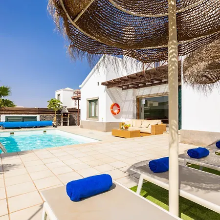 Isadora Playa Blanca (Lanzarote)